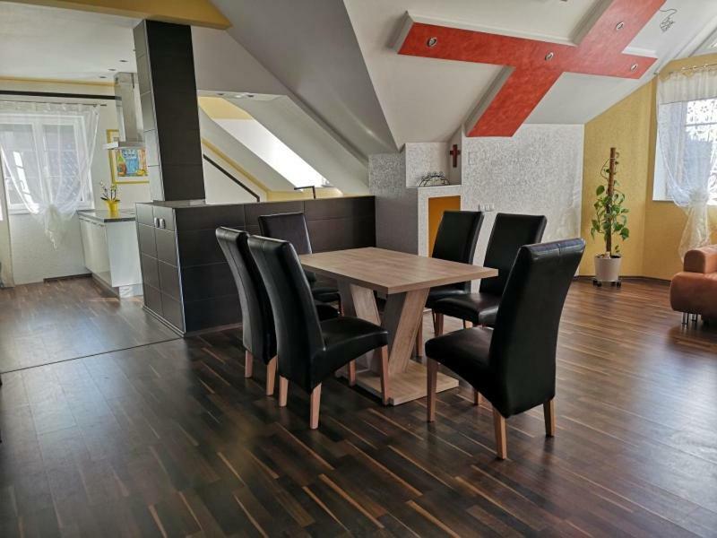 Vronis-Apartment Stephanshart Buitenkant foto
